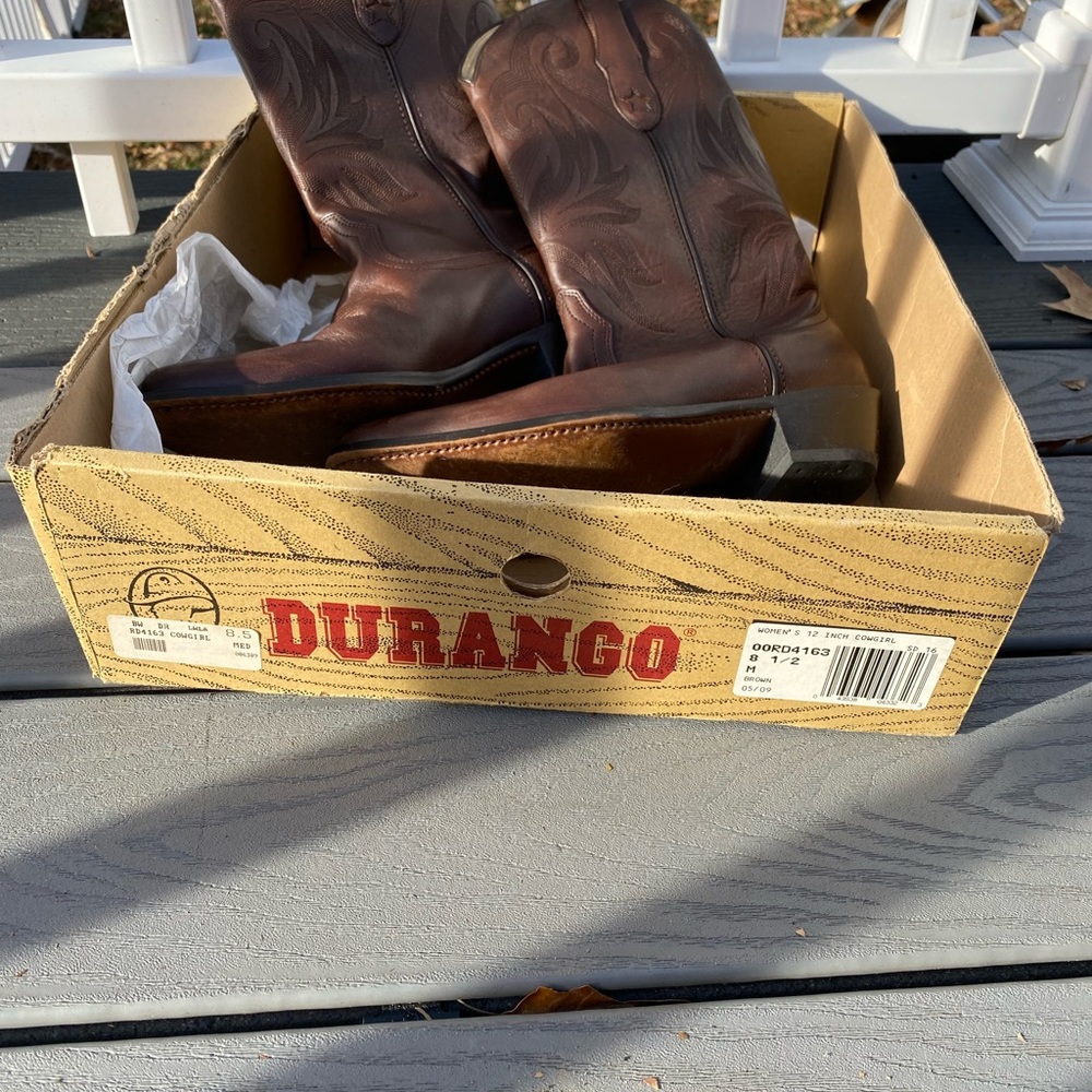 EUC Durango women’s boots brown 8 1/2
